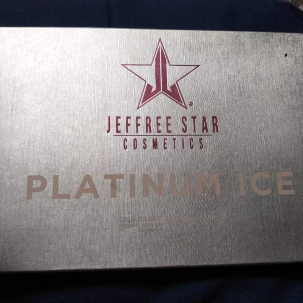 Jeffree star platinum ice palette